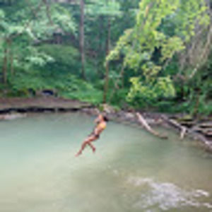 Meet your Posher, Caroline